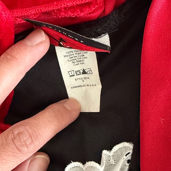 Red Riding Hood Costume - Picture 6 of 7